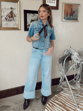 Load image into Gallery viewer, The Fiona Jeans in Light Wash
