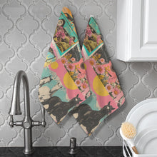 Load image into Gallery viewer, Retro Pop Western set of 2 Kitchen Dish Towels Made in America

