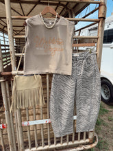 Load image into Gallery viewer, The Western Vogue Muscle Tee

