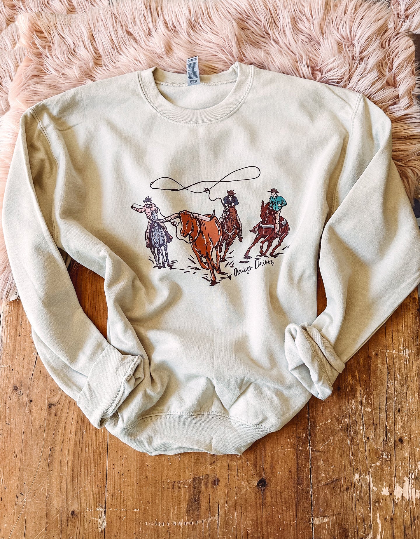 Ropin' - Graphic Top