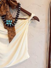 Load image into Gallery viewer, The Bobbi Top
