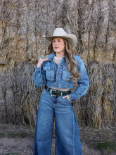 Load image into Gallery viewer, Hearne Denim Cargo Jacket MEDIUM
