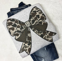 Load image into Gallery viewer, Camo Bow- Sublimation
