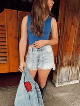 Load image into Gallery viewer, Sofie Mom Shorts LARGE
