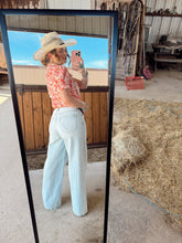 Load image into Gallery viewer, The Norris Jeans
