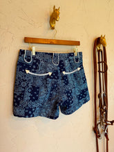 Load image into Gallery viewer, The Bandana Print Denim Shorts
