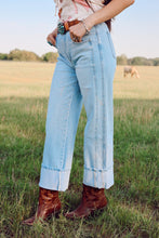 Load image into Gallery viewer, The Fiona Jeans in Light Wash
