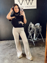 Load image into Gallery viewer, Serena Pants- Size Large

