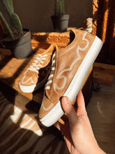 Load image into Gallery viewer, The Skye Sneakers-6

