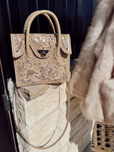 Load image into Gallery viewer, The Que Chula Dos Botones Bag
