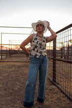 Load image into Gallery viewer, The Cambree Jeans in Medium Wash-7
