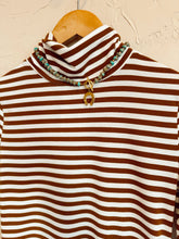 Load image into Gallery viewer, The Turner Top in Brown &amp; White
