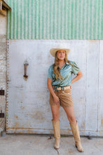 Load image into Gallery viewer, The Abilene Denim Shorts in Tan
