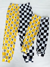 Load image into Gallery viewer, Magnolia On The Go Split Joggers - Youth
