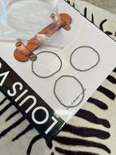 Load image into Gallery viewer, The Stretchy Navajo Pearl Bracelet
