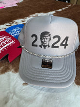 Load image into Gallery viewer, Barbed Wire Hat Chain
