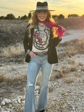 Load image into Gallery viewer, Lauren's Horseshoe Tee
