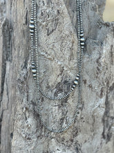 Load image into Gallery viewer, Silver Pearls Duo Layer Necklace
