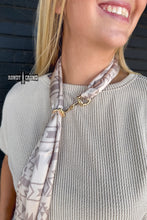 Load image into Gallery viewer, DS Snazzy Snaffle Scarf Slide
