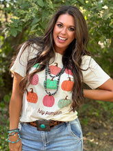 Load image into Gallery viewer, Hey Pumpkin Tee
