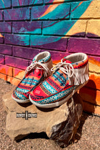 Load image into Gallery viewer, DS Maverick Moccasins
