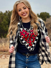Load image into Gallery viewer, Be Kind Leopard Heart Long Sleeve Tee &amp; Sweatshirt
