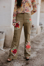 Load image into Gallery viewer, Rancho De Floras Pant

