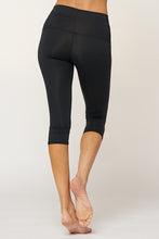 Load image into Gallery viewer, Solid Black Goddess Capri
