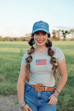 Load image into Gallery viewer, The States T-Shirt in Gray
