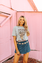 Load image into Gallery viewer, Baby I'm A Wild Card Graphic Tee - Grey
