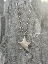 Load image into Gallery viewer, Chunky Silver Star Link Necklace
