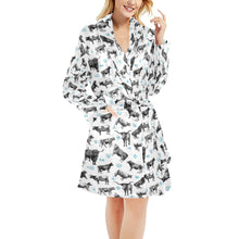 Load image into Gallery viewer, Cattle and Brands Women&#39;s Western Bath Robe
