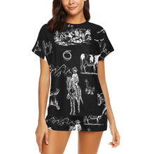 Load image into Gallery viewer, Ranch Life Women&#39;s Top and Shorts Pajama Set
