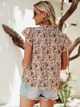 Load image into Gallery viewer, Floral Notched Cap Sleeve Blouse
