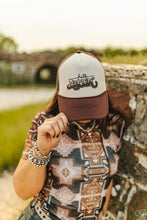 Load image into Gallery viewer, Hello Darlin&#39; Trucker Hat
