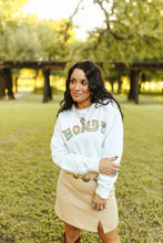 Load image into Gallery viewer, Howdy Graphic Sweatshirt
