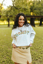 Load image into Gallery viewer, Howdy Graphic Sweatshirt
