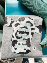Load image into Gallery viewer, Cows Never Broke My Heart - Graphic Top
