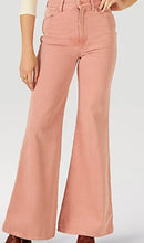 Load image into Gallery viewer, The Wrangler Wanderer 622 Rose Flares
