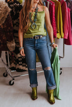 Load image into Gallery viewer, Wrangler Wild West 603 Patty Jeans- 28
