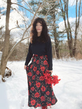 Load image into Gallery viewer, Colores de Mexico Romantic Red Roses Midi Skirt
