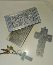 Load image into Gallery viewer, 3d Print Silver Tooled Trinket Gift Box or Keychain or Wall Cross
