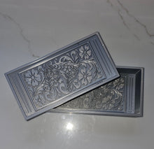 Load image into Gallery viewer, 3d Print Silver Tooled Horse Trinket Gift Box with free horse keychain
