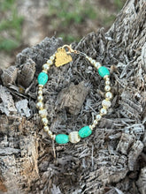 Load image into Gallery viewer, Turquoise And Gold Beaded Bracelet
