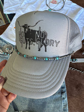 Load image into Gallery viewer, Turquoise and Silver Pearl Hat Chain
