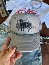 Load image into Gallery viewer, Turquoise and Silver Pearl Hat Chain
