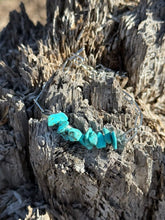 Load image into Gallery viewer, Turquoise Chips Paperclip Chain Bracelet
