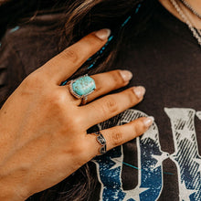 Load image into Gallery viewer, Turquoise Stone Ring
