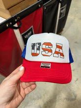 Load image into Gallery viewer, USA Trucker Hat
