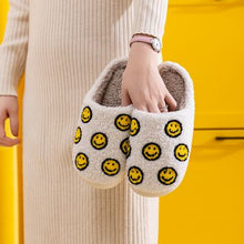 Load image into Gallery viewer, Melody Smiley Face Slippers
